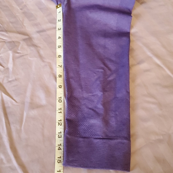 Lululemon In the Flow crops - Picture 8 of 10